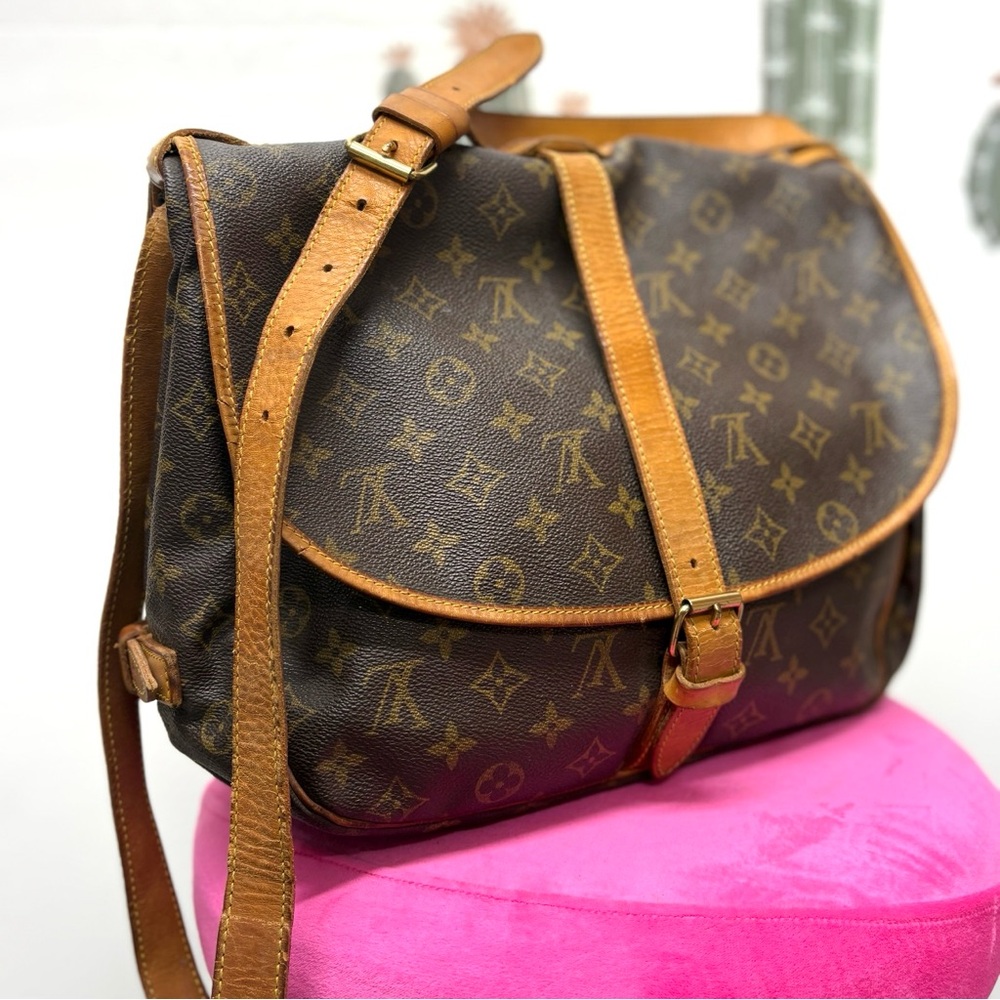 Louis Vuitton Shoulder Bag Saumur 35